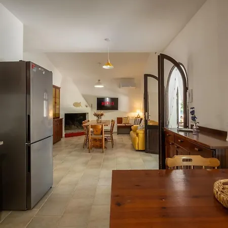 Ambra - 3 Minute Sea & Private Garden Marongiu