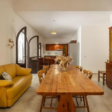 Ambra - 3 Minute Sea & Private Garden Villa Marongiu
