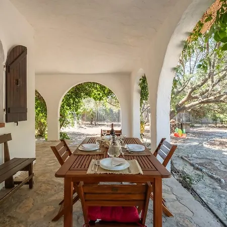 Ambra - 3 Minute Sea & Private Garden