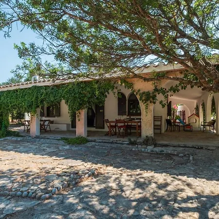 Vila Ambra - 3 Minute Sea & Private Garden