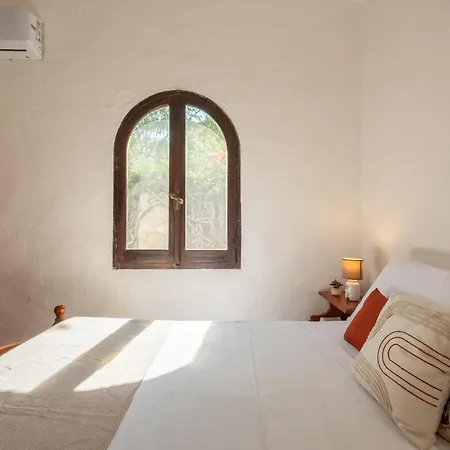Ambra - 3 Minute Sea & Private Garden