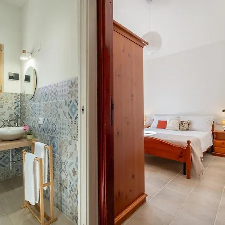 Vila Ambra - 3 Minute Sea & Private Garden