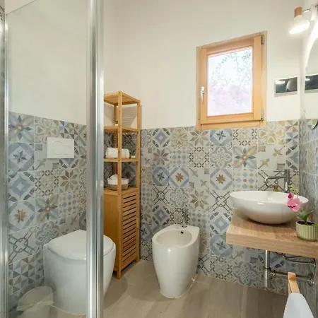 Ambra - 3 Minute Sea & Private Garden Villa Marongiu