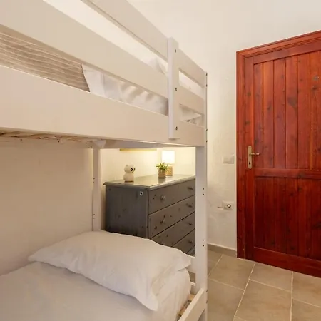 Villa Ambra - 3 Minute Sea & Private Garden